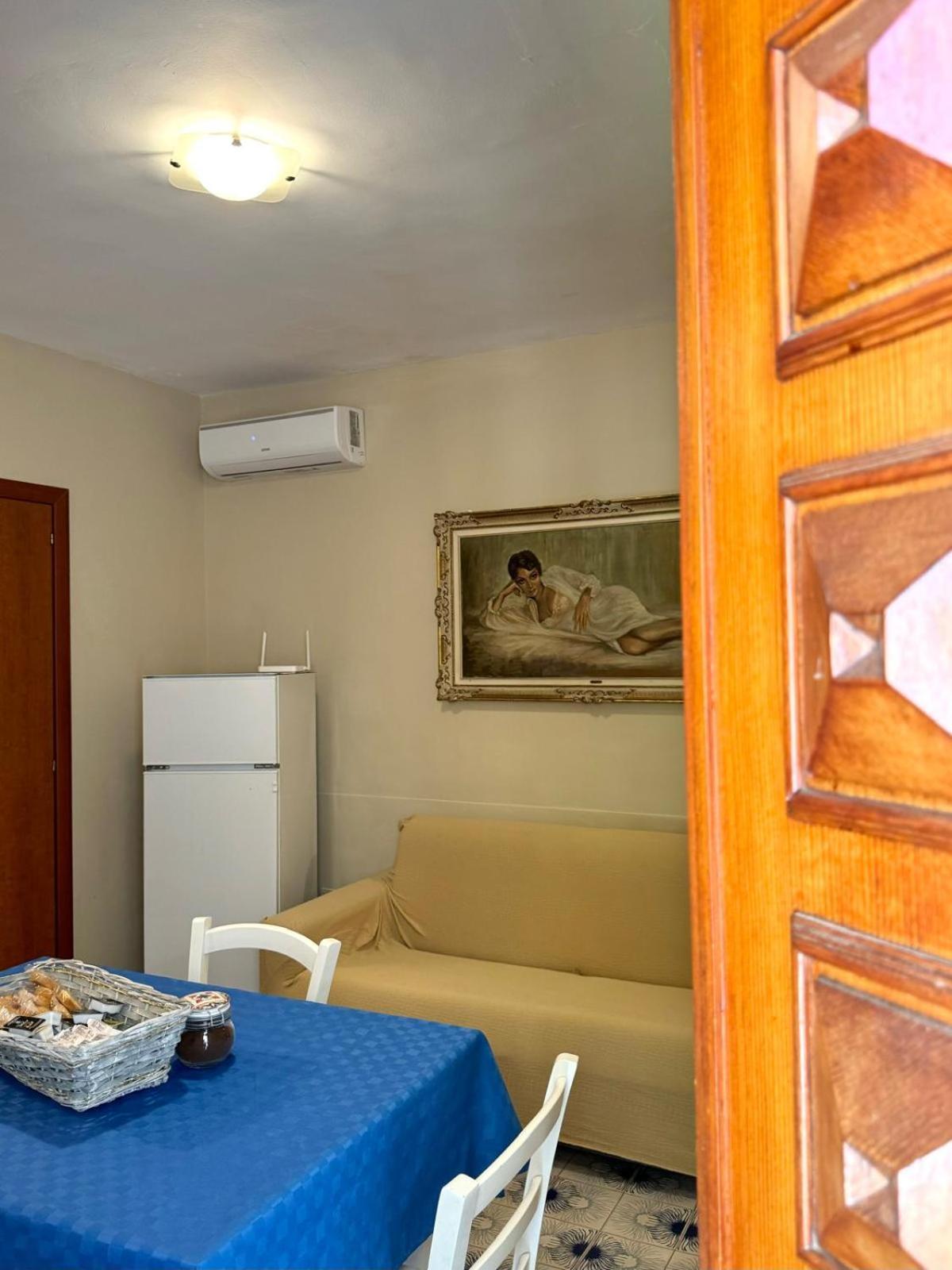 Casa Vacanze Villa Angelina Джардини-Наксос Экстерьер фото